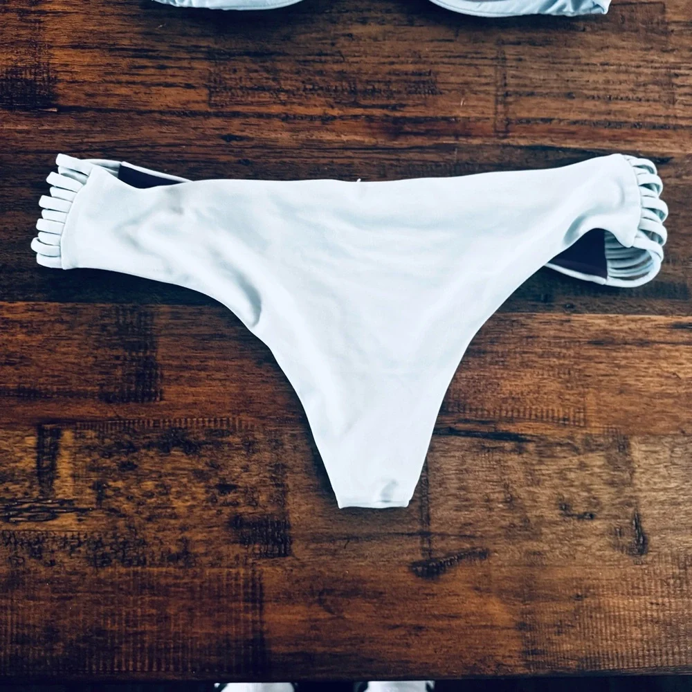 Zinke Bikini Top Small Neon Trim‎ + Bikini Bottoms Small Set